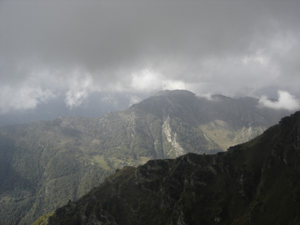 Sentiero Pizzo Tracciora dall'Alpe Cavaione 